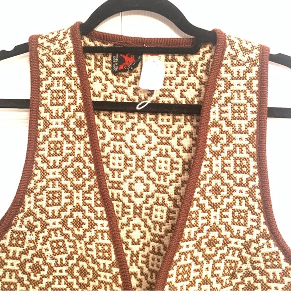 Vintage Dillad Dwyryd Cymru Tapestry Vest Medium NWT - Picture 14 of 14